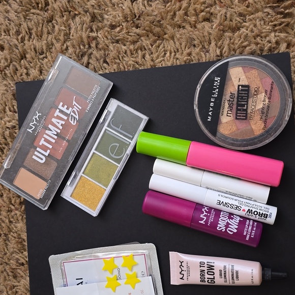 Makeup bundle #5 - Picture 3 of 3